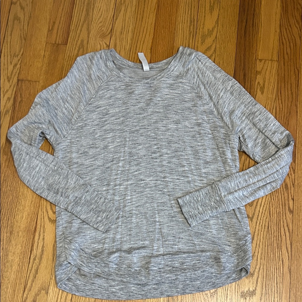 Athleta Light Gray Long Sleeve Tee